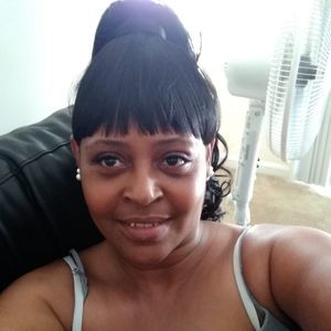 Meet your Posher, Cynthia